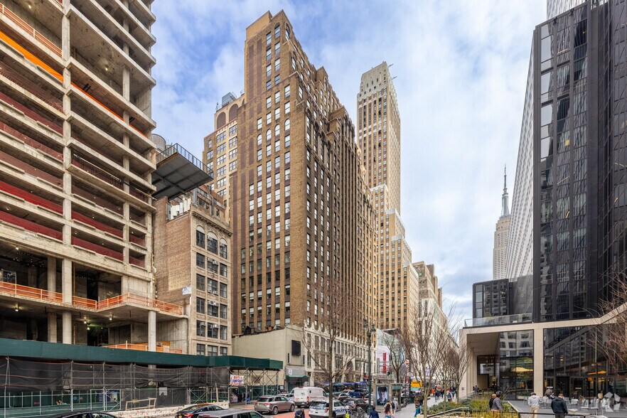 More Photos Of 14 Penn Plaza, New York Coworking Space