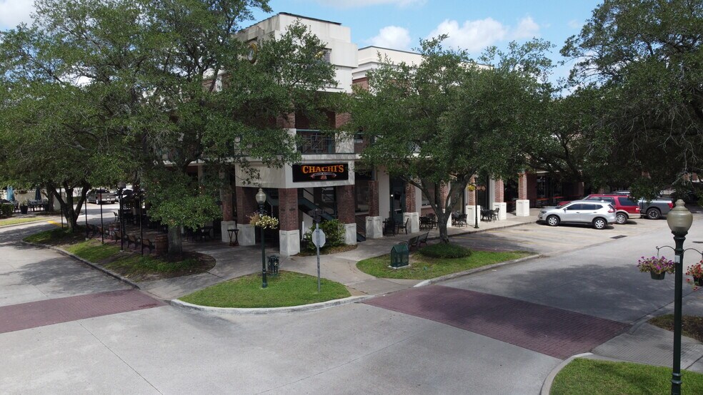 More Photos Of 8 N Main St, Kingwood Unknown For Lease