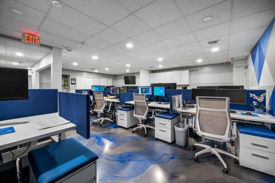 More Photos Of 1801 SE Hillmoor Dr, Port Saint Lucie Medical For Lease
