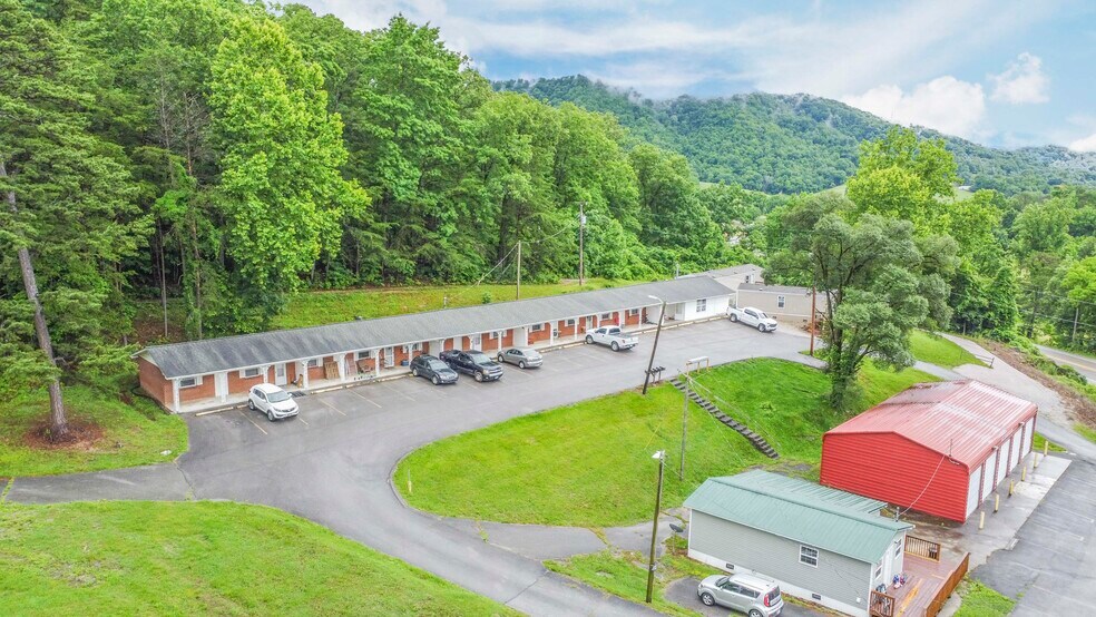 More Photos Of , Sharps Chapel Specialty For Sale