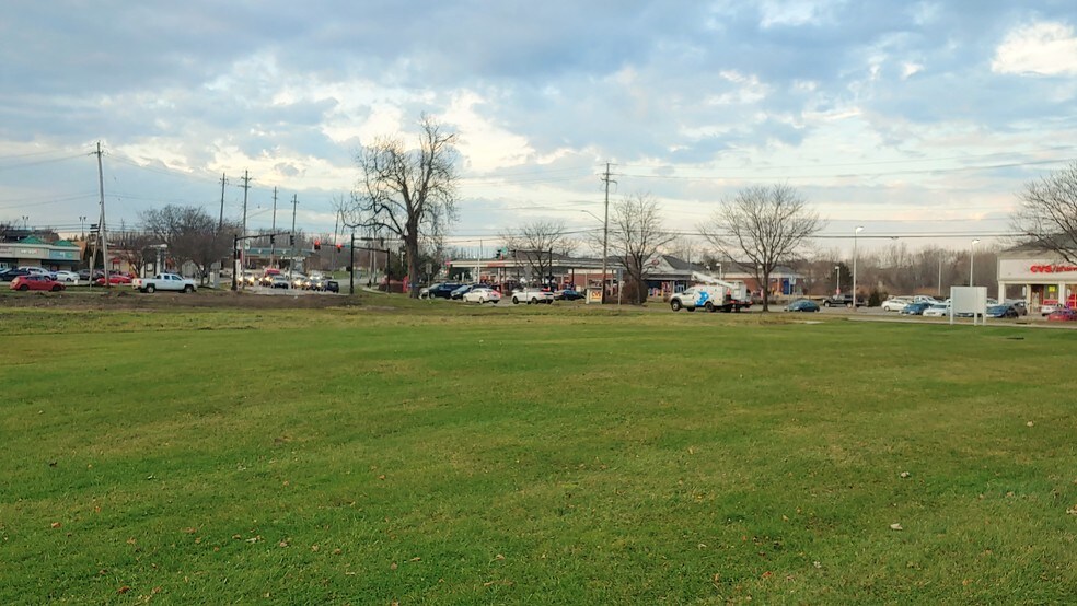 More Photos Of 229 Center St, Chardon Land For Lease