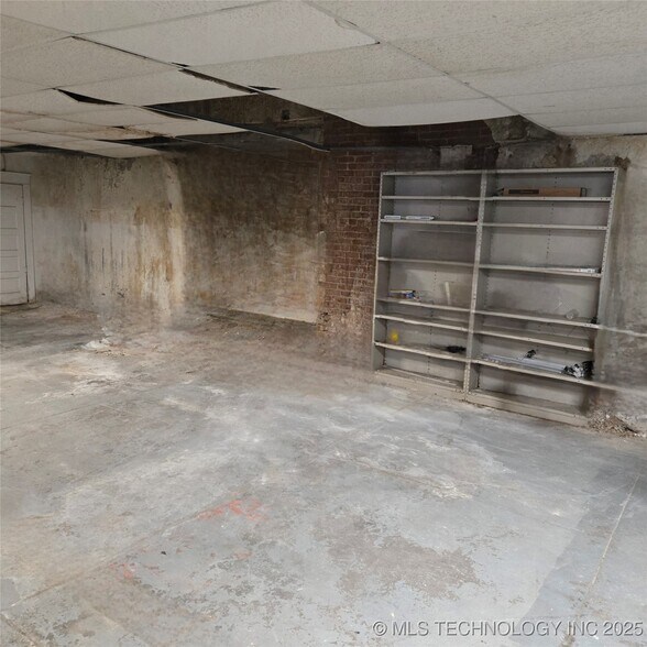 More Photos Of 523 E 6th St, Okmulgee Storefront Retail Office For Sale