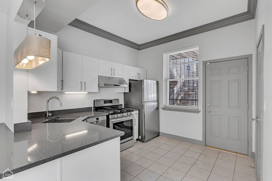 More Photos Of 4745 S Saint Lawrence Ave, Chicago Apartments For Sale