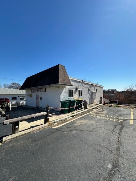 More Photos Of 4269 Linden Ave, Feasterville Trevose Specialty For Sale