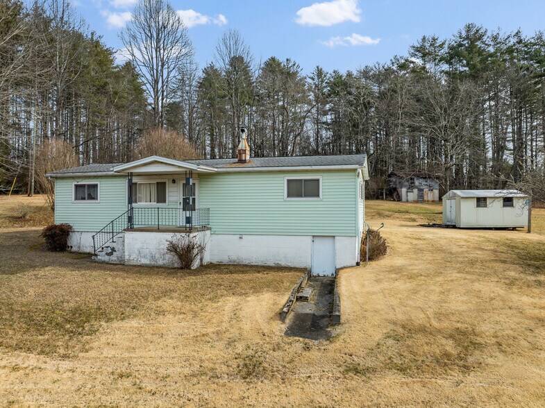 More Photos Of 146 Monteith Rd, Brevard Multifamily For Sale