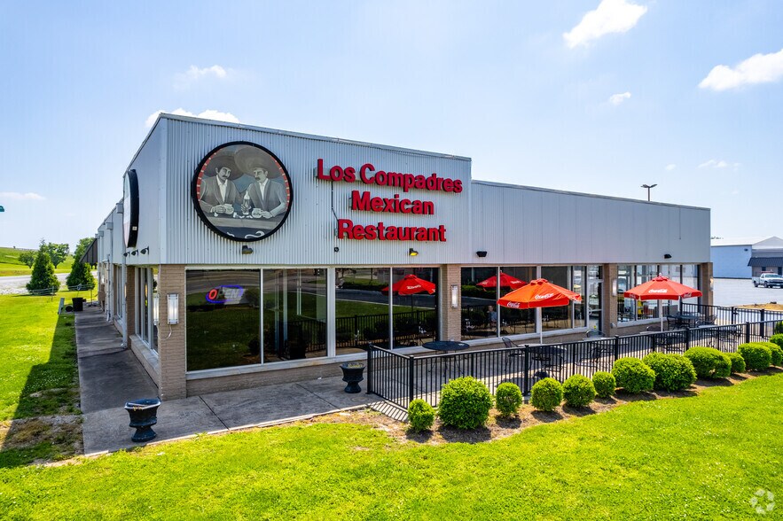 More Photos Of 4011 Fort Campbell Blvd, Hopkinsville Storefront Retail Office For Sale