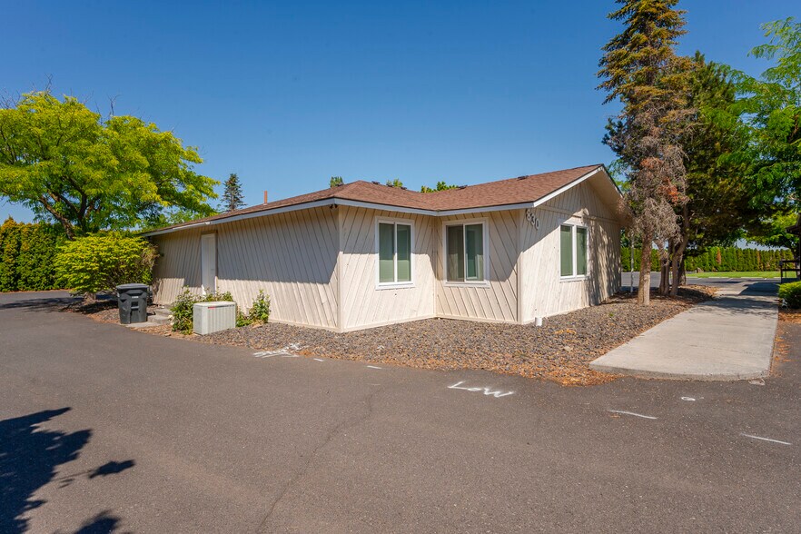 More Photos Of 830 Sharon Ave E, Moses Lake Office For Sale