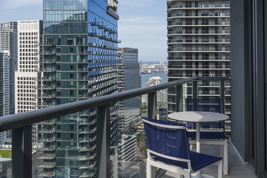 More Photos Of 86 SW 8th St, Miami Apartments For Lease