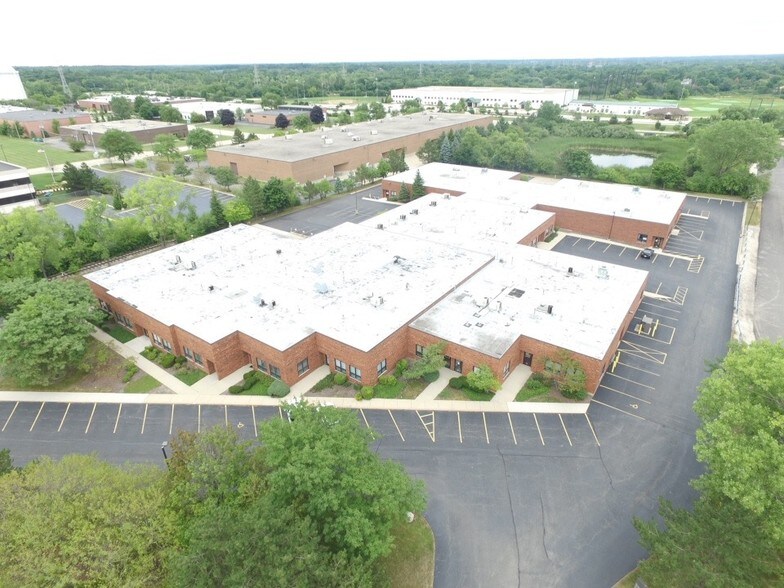 More Photos Of 1840 Industrial Dr, Libertyville Industrial For Lease