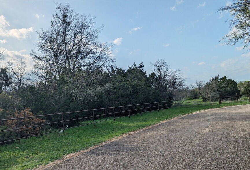 More Photos Of 275 Ayers, Kyle Land For Sale