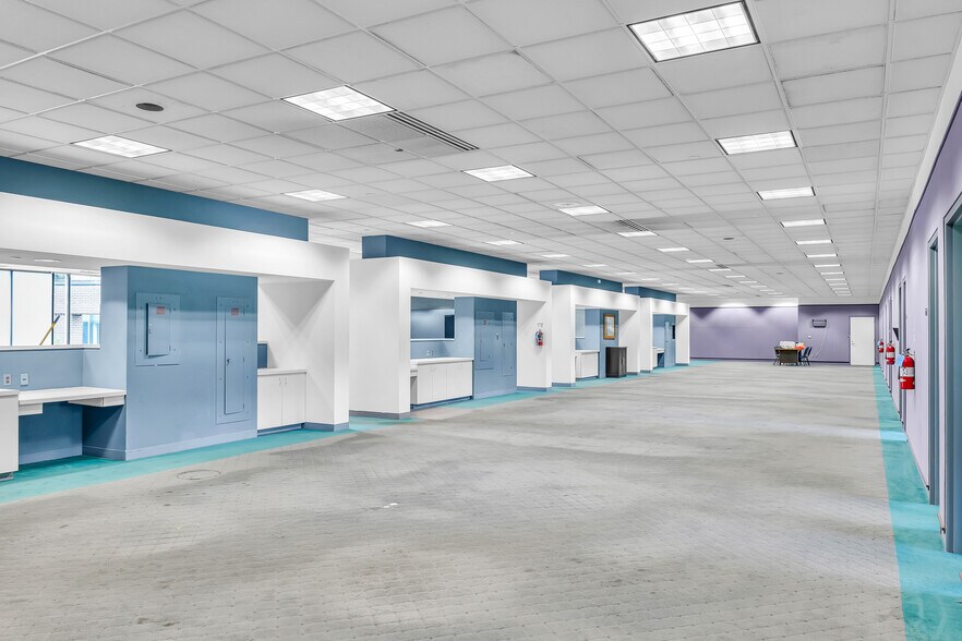 More Photos Of 1505 E Main St, Urbana Manufacturing For Sale