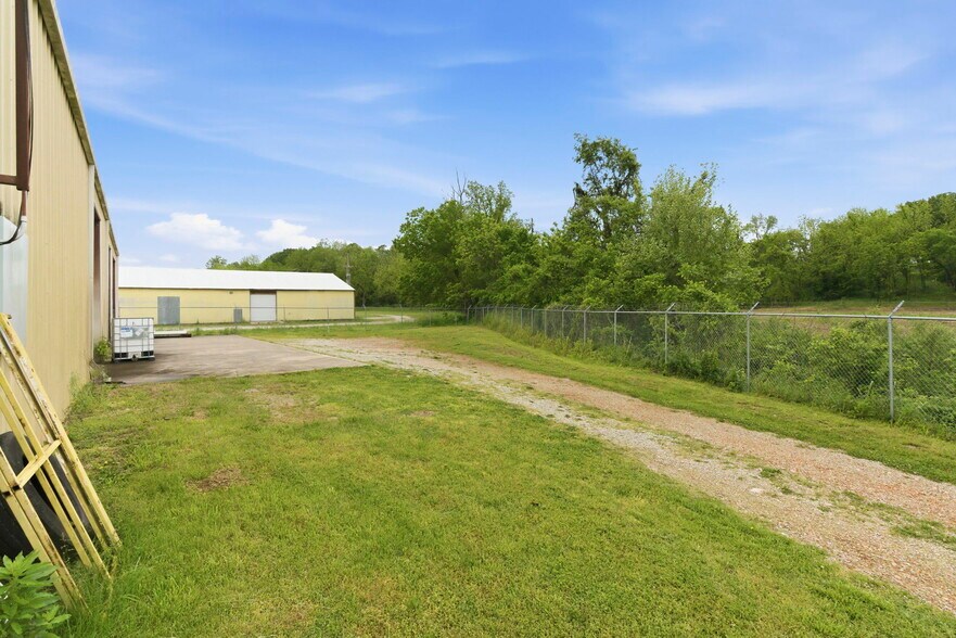 More Photos Of 790 10th st, Cassville Industrial For Sale