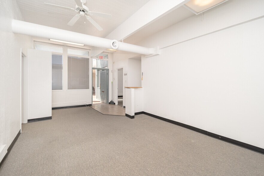 More Photos Of 11747 N 19th Ave, Phoenix Office For Sale