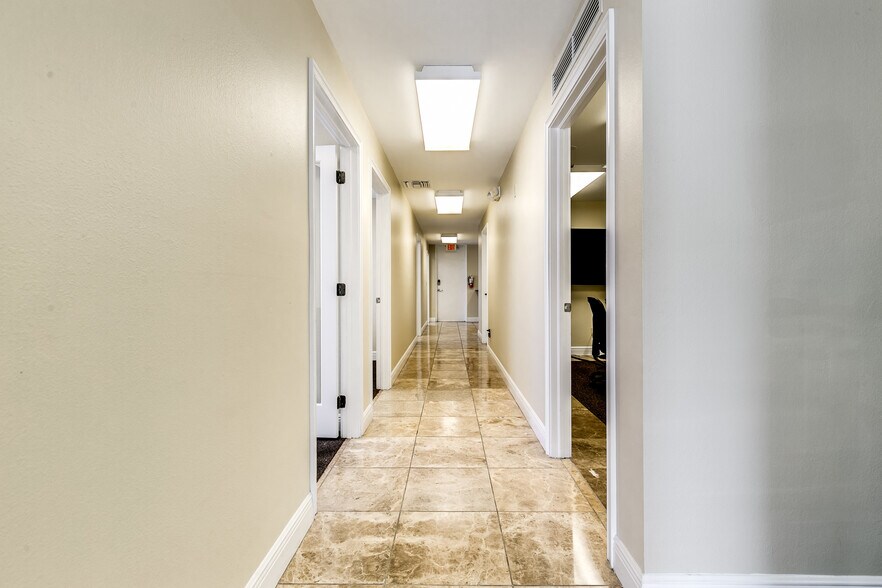 More Photos Of 611 NE 13th St, Fort Lauderdale Loft Creative Space For Lease