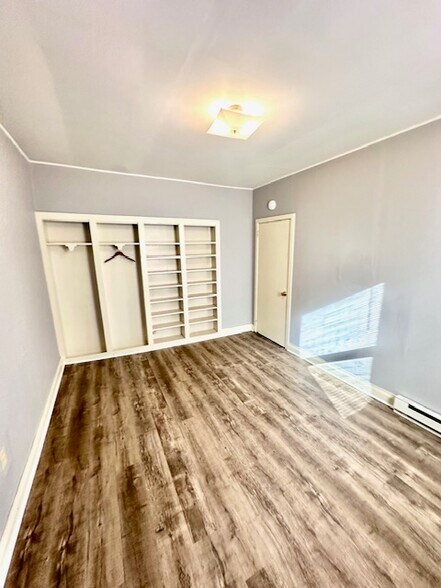 More Photos Of 862 Iron Ridge Rd, Spring Grove Apartments For Sale