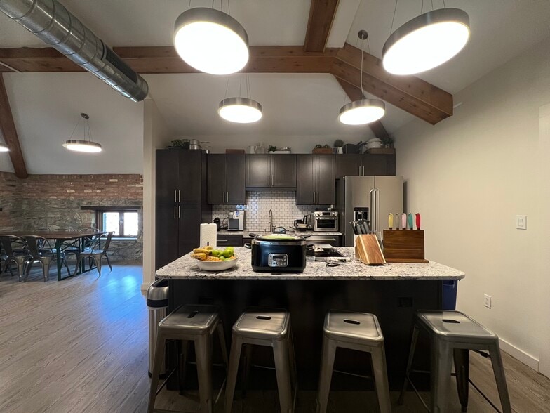 More Photos Of 94 N Broadway, Irvington Office For Lease