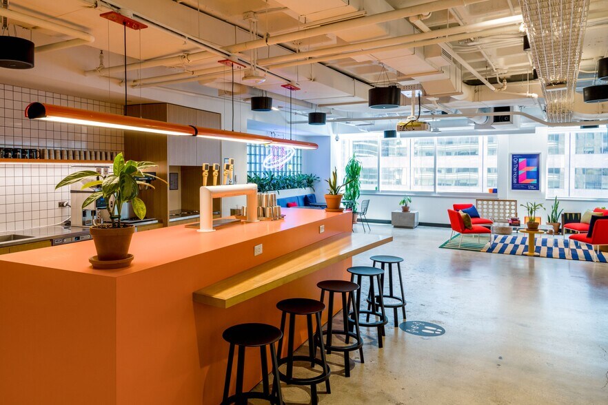 More Photos Of 100 University Ave, Toronto Coworking Space