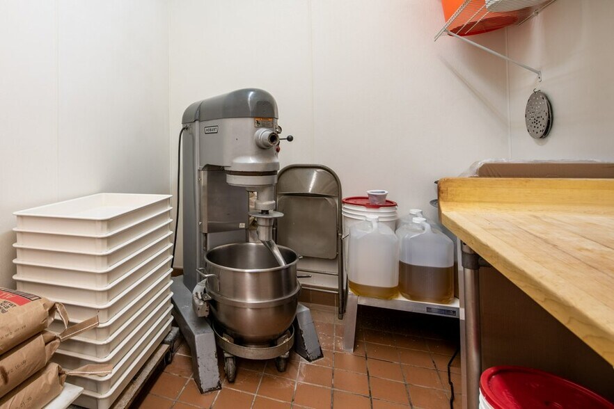 More Photos Of 376 River Rd, Shelton Restaurant For Sale