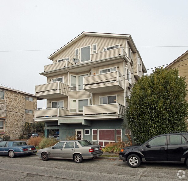 More Photos Of 816 N 38th St, Seattle Apartments For Sale