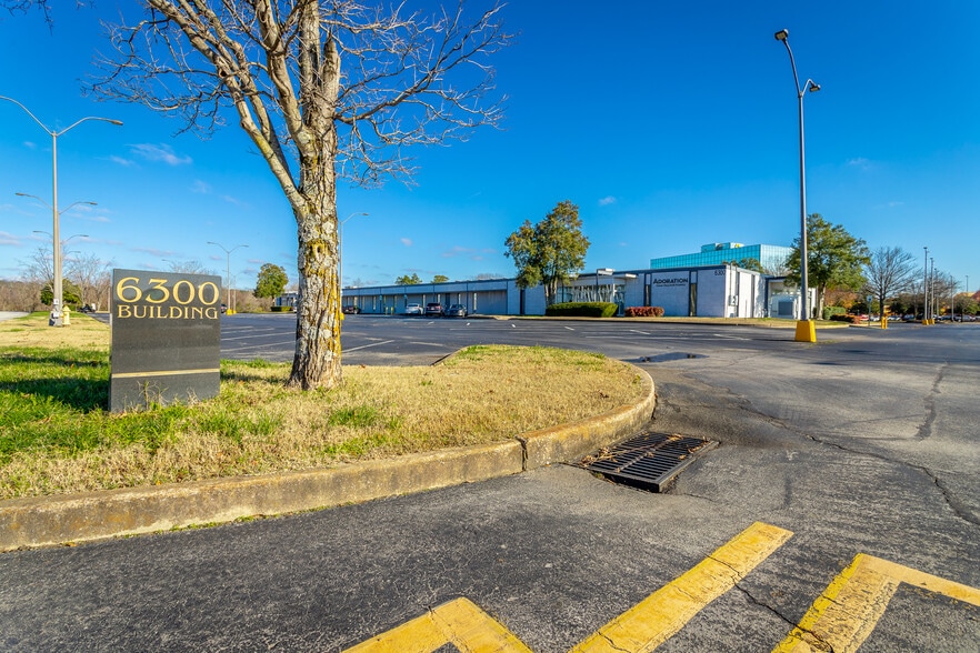 Primary Photo Of 5740 Uptain Rd, Chattanooga Office For Lease