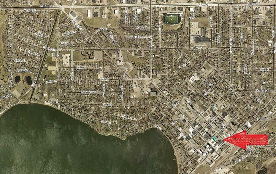 More Photos Of 1018 3rd Ave, Worthington General Retail For Sale