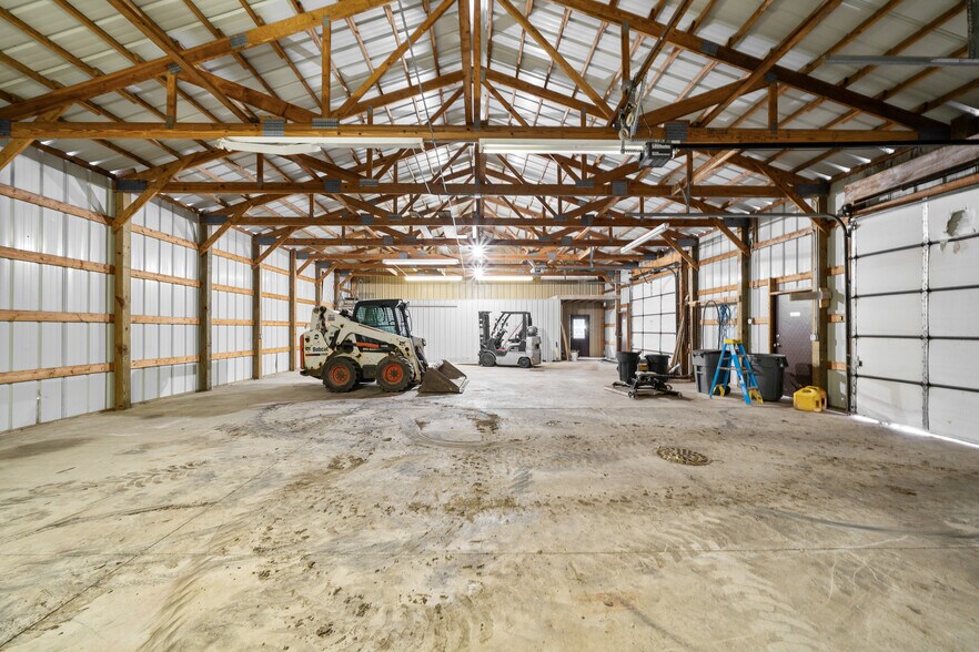 More Photos Of 600 Nathan Ln, Elkhorn Industrial For Lease