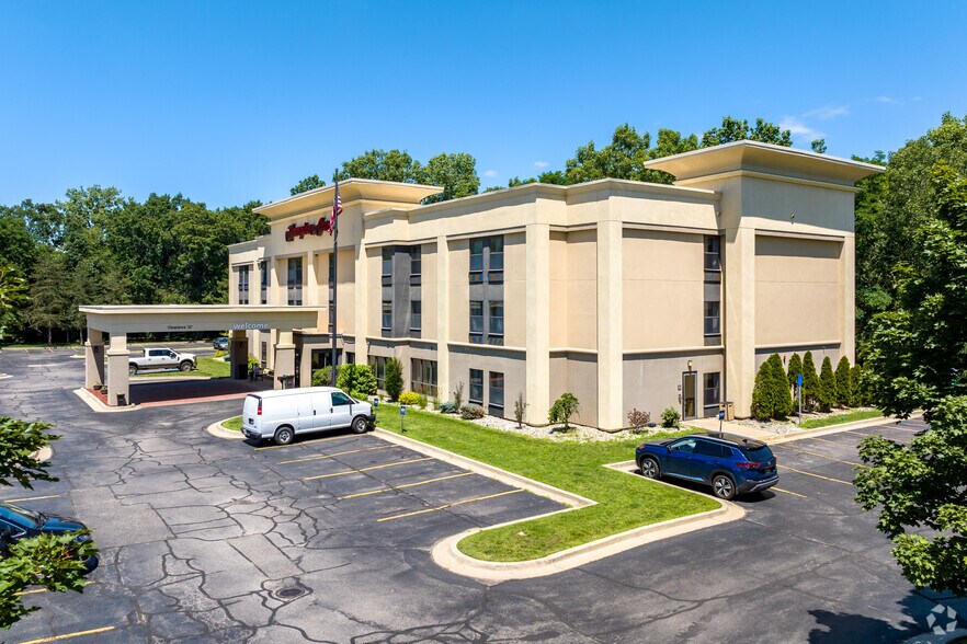 More Photos Of 2225 Shirley Dr, Jackson Hospitality For Sale