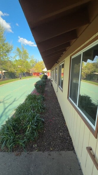 Primary Photo Of 9755 Lincoln Village Dr, Sacramento Medical For Lease