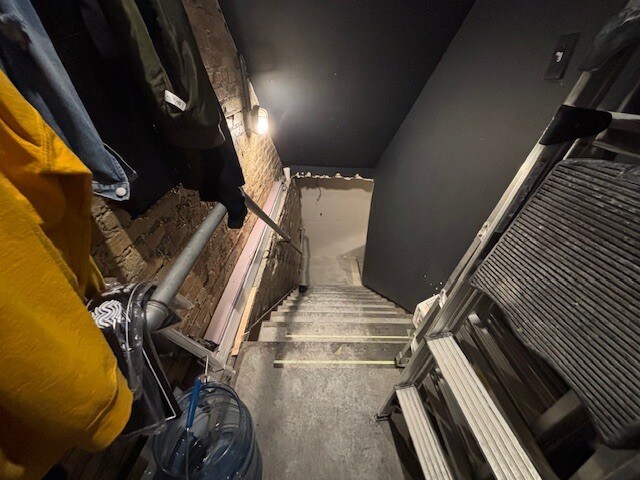 More Photos Of 3477 N Clark St, Chicago Bar For Lease
