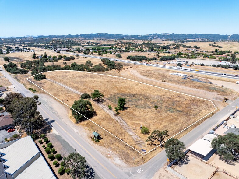 More Photos Of 6229 Monterey Rd, Paso Robles Land For Sale