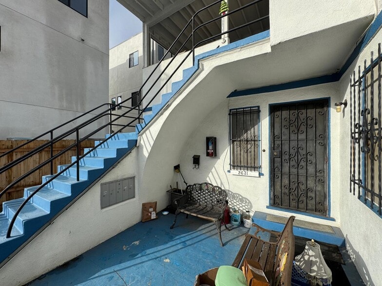 More Photos Of 2629 S Garth Ave, Los Angeles Multifamily For Sale