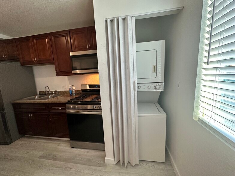 More Photos Of 5502-5506 University Ave, San Diego Apartments For Sale