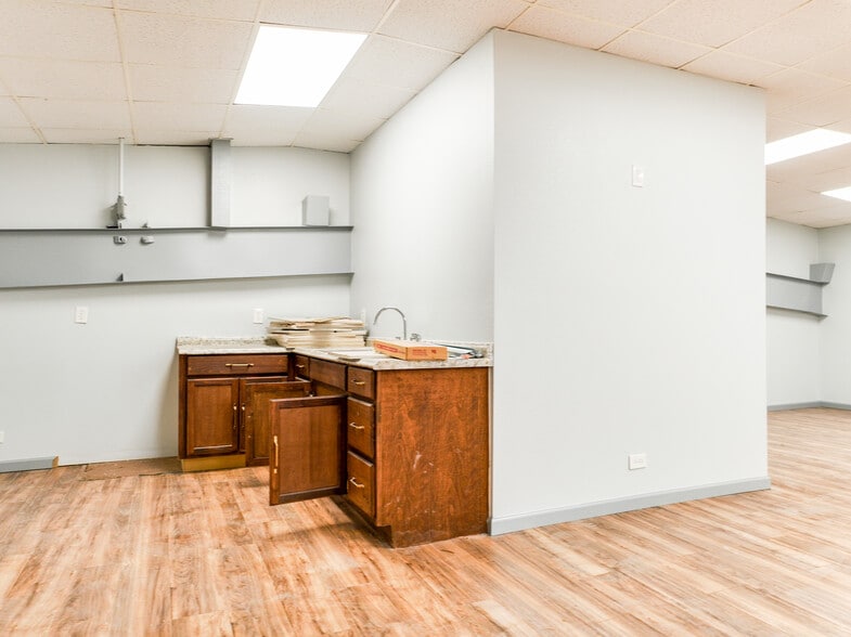 More Photos Of 14732 Bulverde Rd, San Antonio Warehouse For Lease