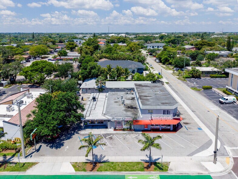 More Photos Of 4087-4095 N Andrews Ave, Oakland Park Storefront Retail Residential For Sale