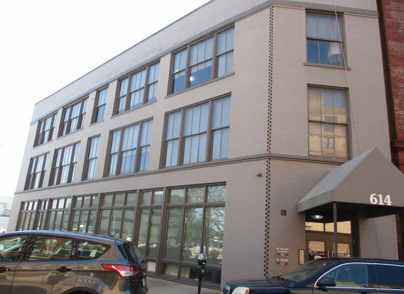 Primary Photo Of 614 N 11th St, Saint Louis Office For Sale