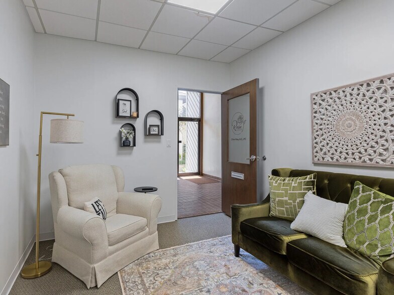 More Photos Of , Oklahoma City Office For Sale