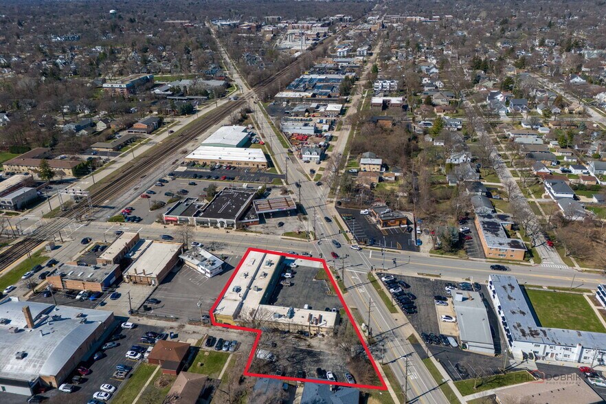 More Photos Of 4951-5001 Fairview Ave, Downers Grove General Retail For Sale