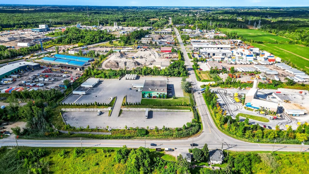 More Photos Of 500 Montée Labossière, Vaudreuil-dorion Service For Lease
