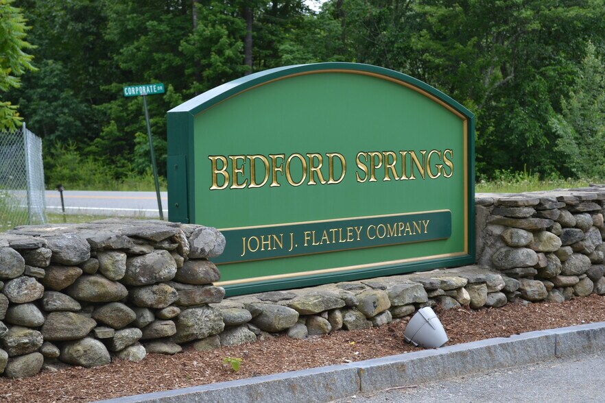 More Photos Of 10 Corporate Dr, Bedford Office For Lease