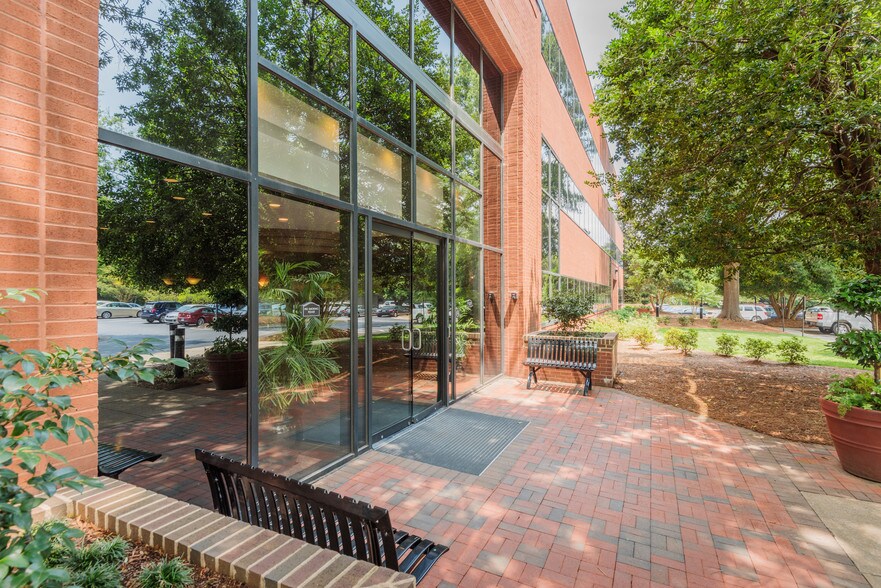 More Photos Of 6131 Falls of Neuse Rd, Raleigh Office For Lease