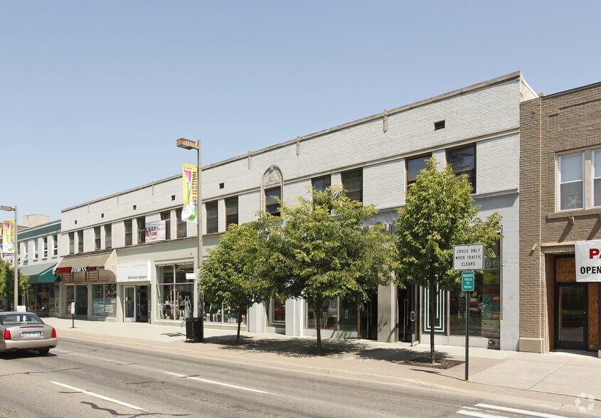 115119 E Grand River Ave, East Lansing, MI 48823 Retail For Lease