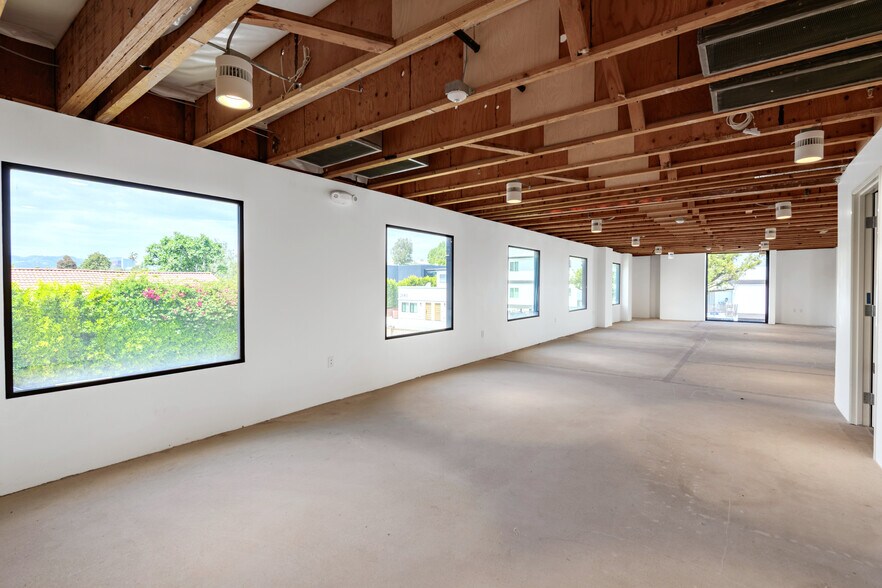 More Photos Of 3331 Ocean Park Blvd, Santa Monica Loft Creative Space For Lease