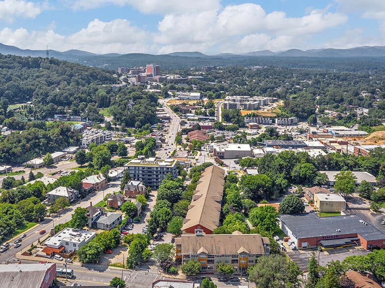 More Photos Of 125-161 S Lexington Ave, Asheville Apartments For Sale