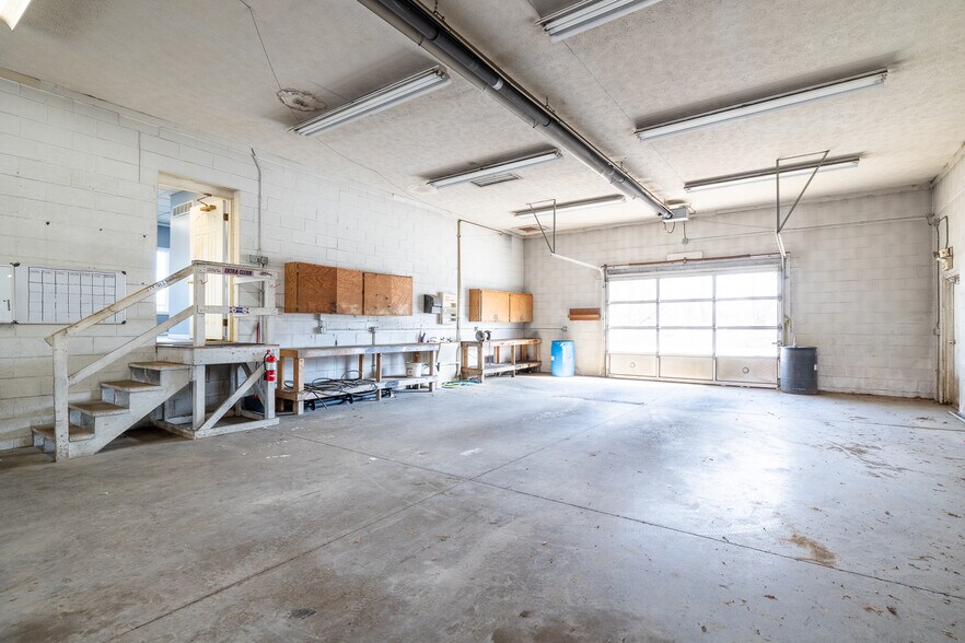 More Photos Of 1408 Ashland Rd, Mansfield Auto Dealership For Sale