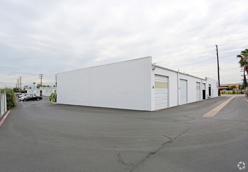 More Photos Of 1650 N Glassell St, Orange Light Distribution For Lease