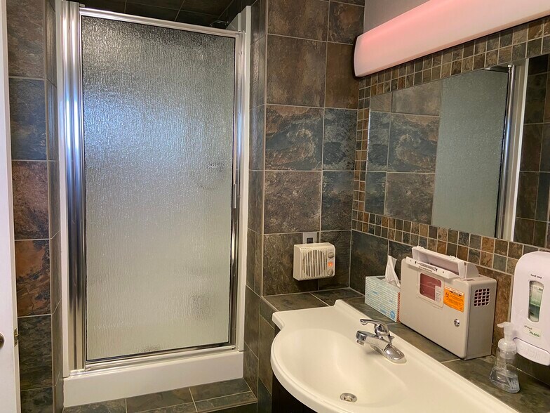 More Photos Of 1755 Gunnison Ave, Delta Industrial For Sale