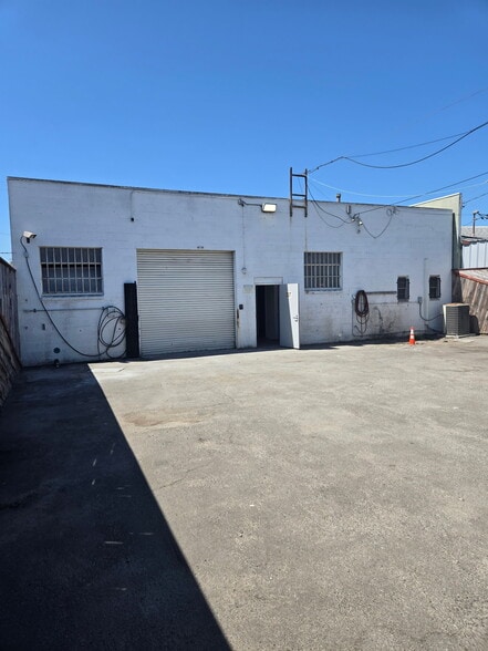 More Photos Of 147 W 155th St, Gardena Light Manufacturing For Sale