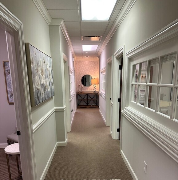 More Photos Of 6401 Carmel Rd, Charlotte Office For Lease