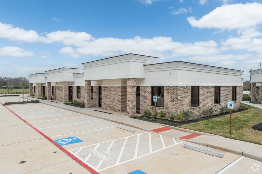 Primary Photo Of 6110 Sienna Ranch Rd, Missouri City Medical For Lease