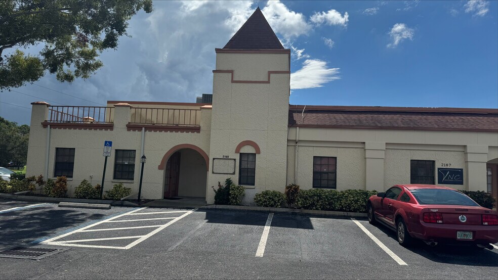 More Photos Of 2189 Logan St, Clearwater Office For Lease